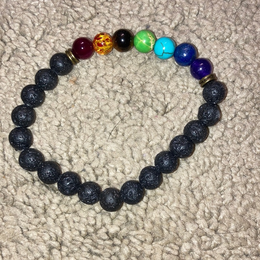 FINAL DROP🚨 NWOT Chakra Volcanic Lava Stone Bracelet